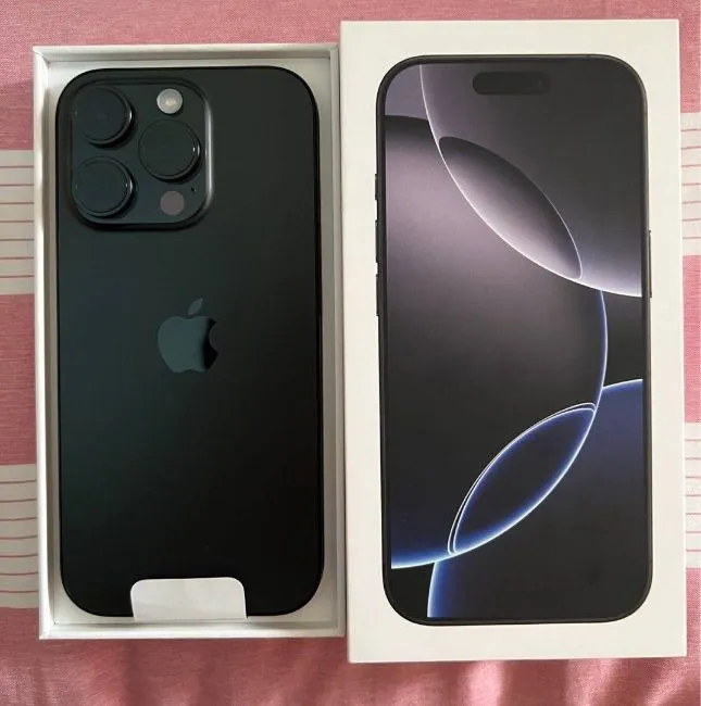  Apple iPhone 16 Pro Max, iPhone 16 Pro, iPhone 16, 15 Pro Image 3