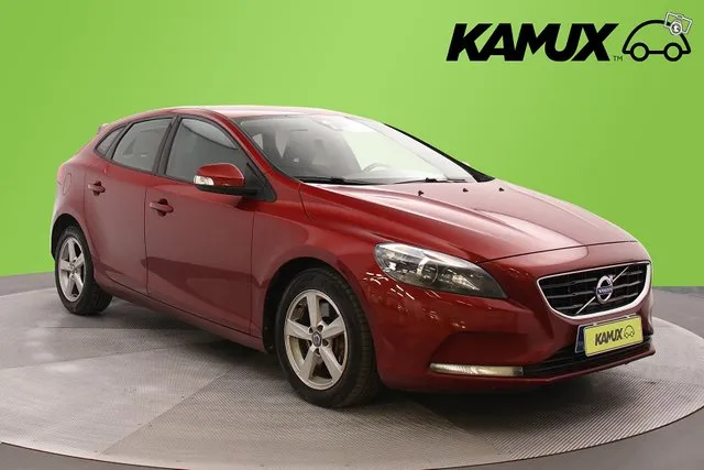 Volvo V40 D3 Business aut / Vakionopeudensäädin / Suomi-auto / 2x renkaat / Siisti / Image 1